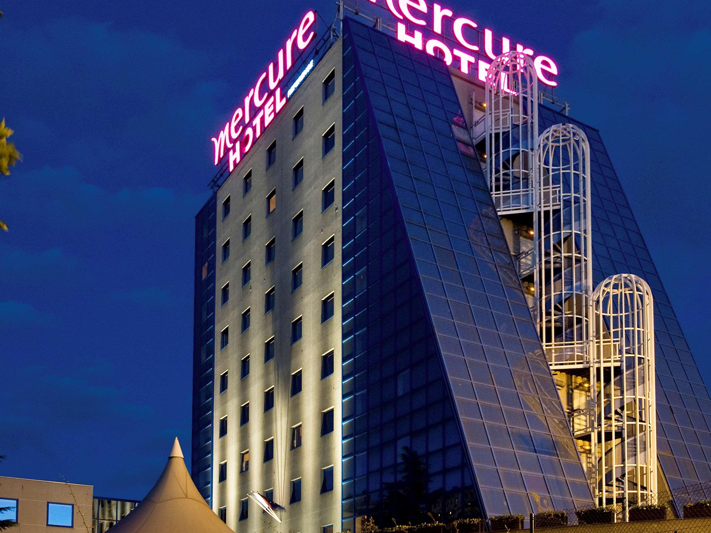 Mercure Paris Porte De Pantin Bagian luar foto